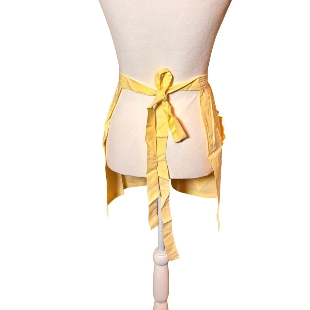 Vintage Yellow Half Apron Handmade Pocket Floral Lace Trim Retro Farmhouse